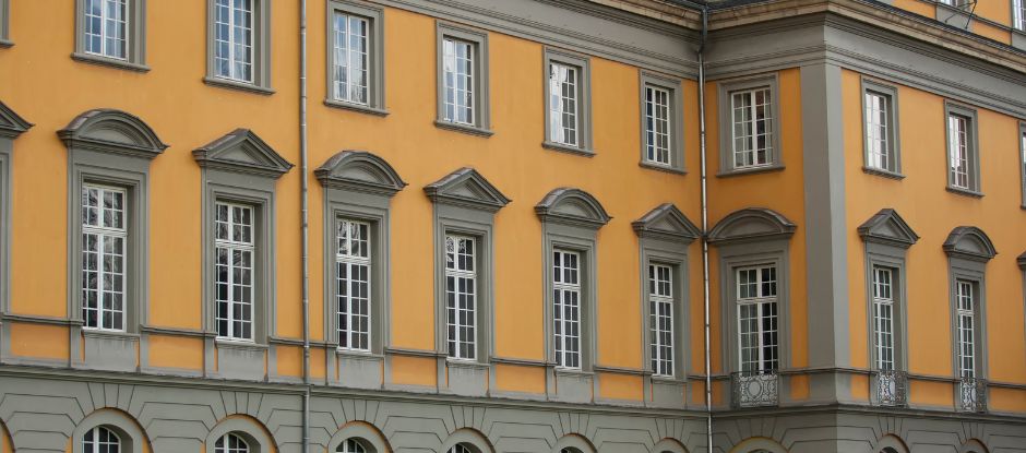 Estudiar en Alemania fachada de la universidad de Bonn