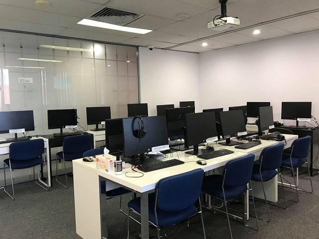 zona de computacion en la escuela