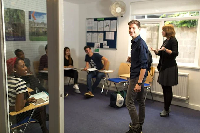 salones de clase de Kaplan Cambridge
