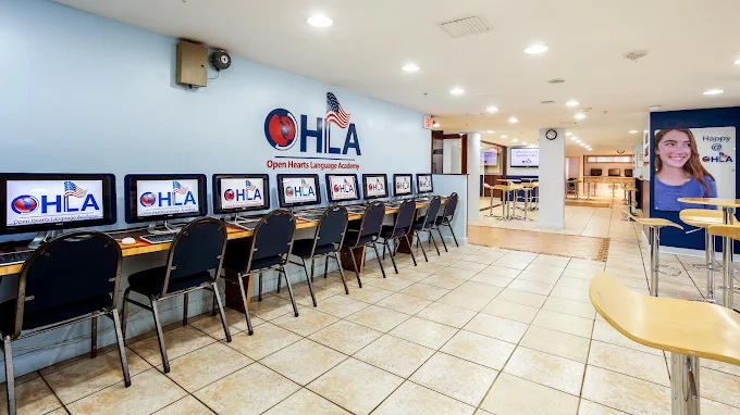 zona de computacion de la escuela