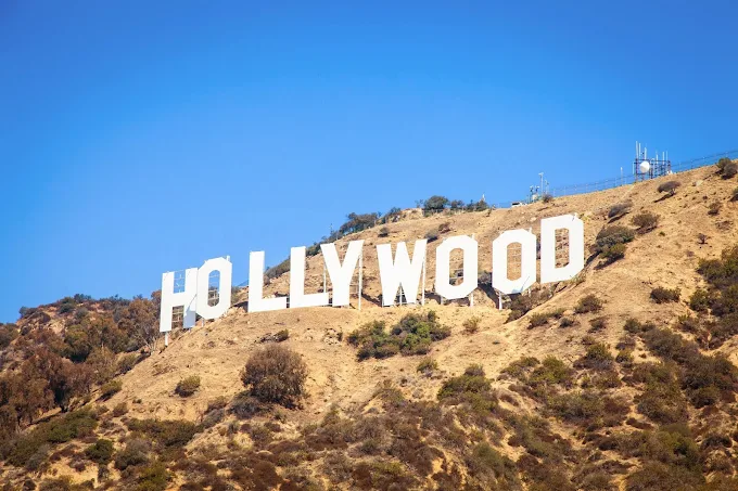 hollywood sign