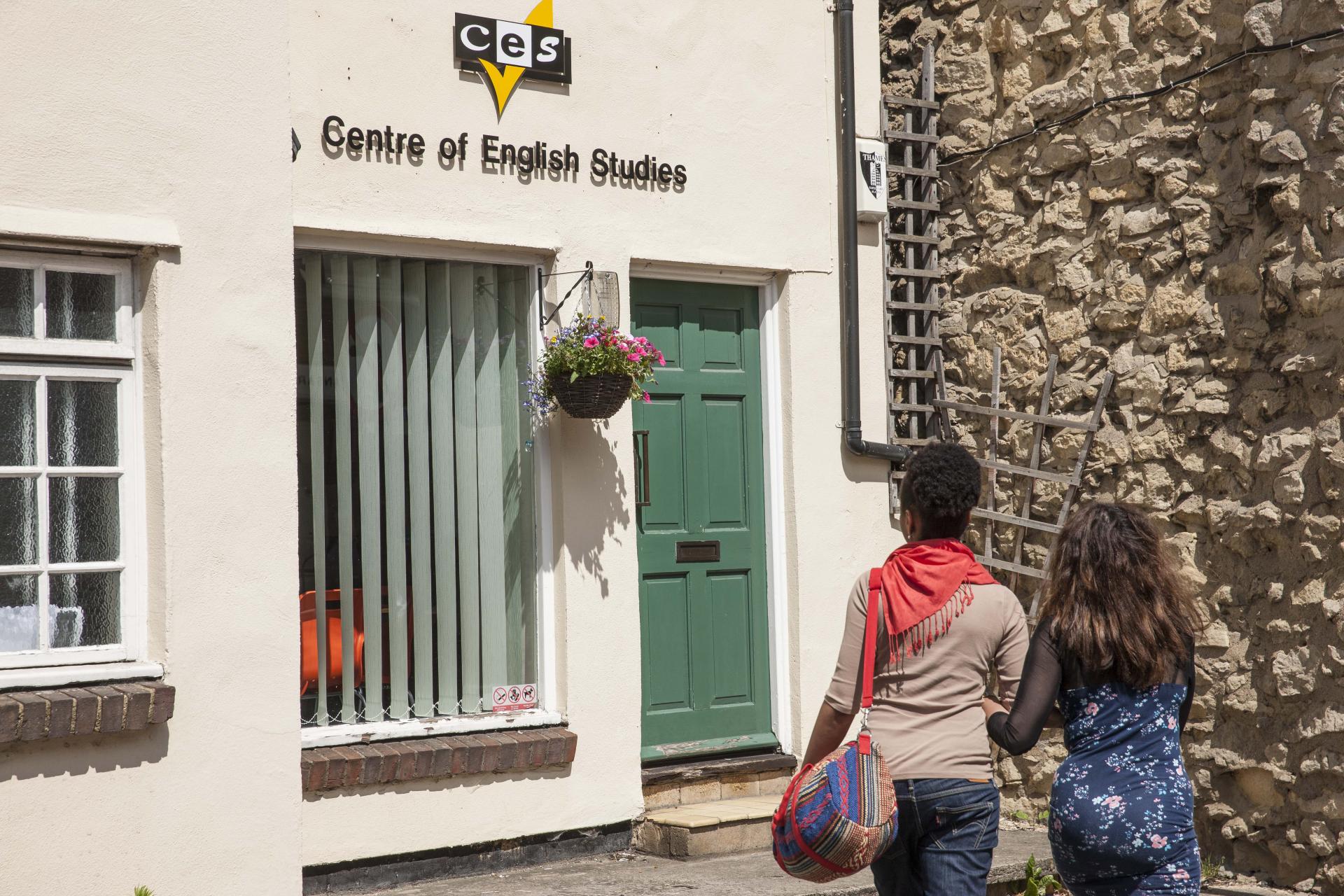 Entrada de CES Oxford