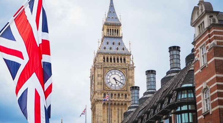  ¿Cuánto cuesta estudiar inglés en el Reino Unido y dónde rinde más tu presupuesto?